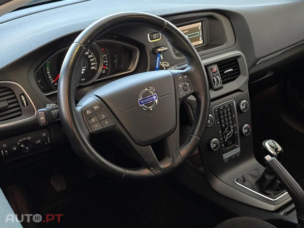 Volvo V40 2.0 D2 Momentum