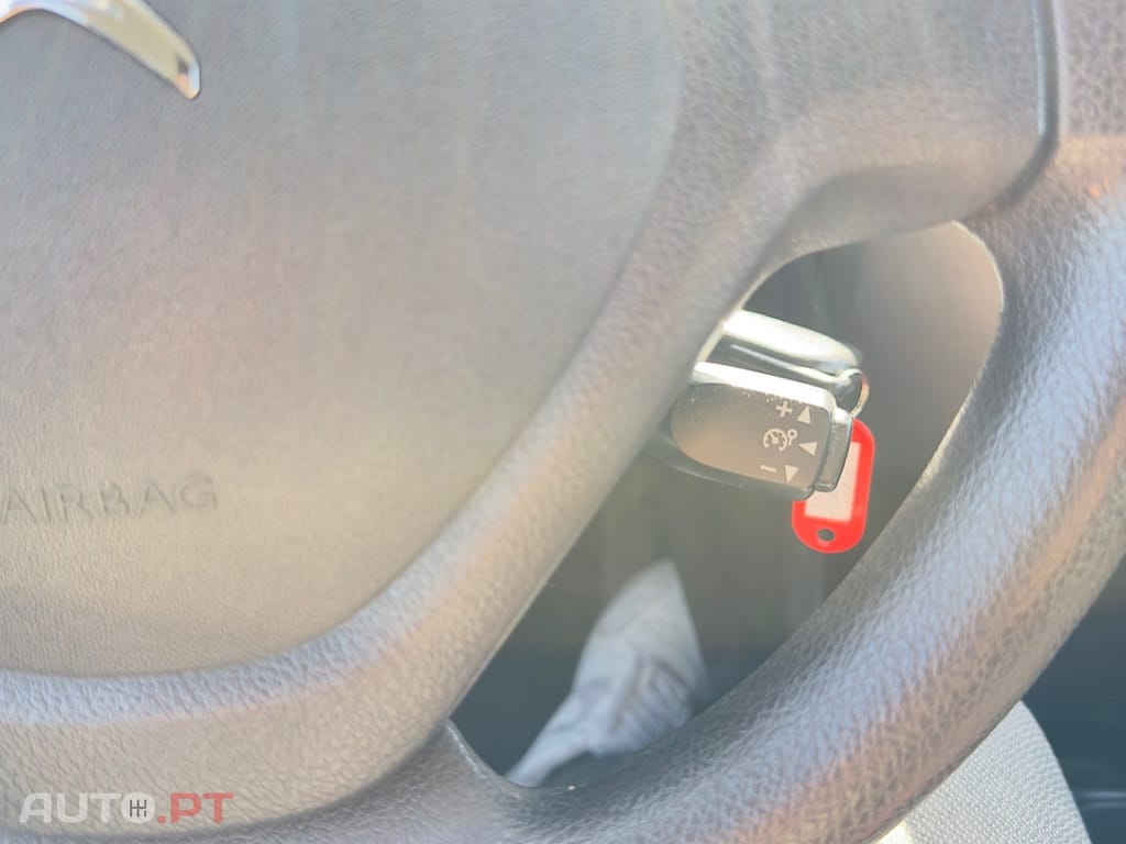 Citroen C1 1.2 VTi Shine