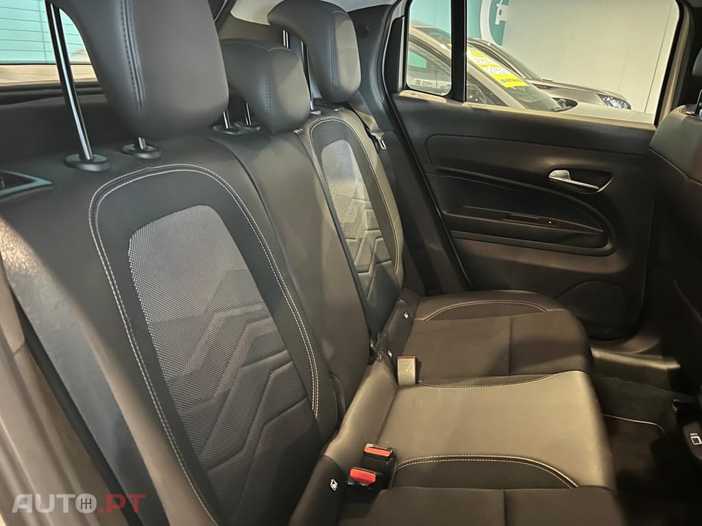 Jeep Avenger 1.2 GSE T3 Altitude