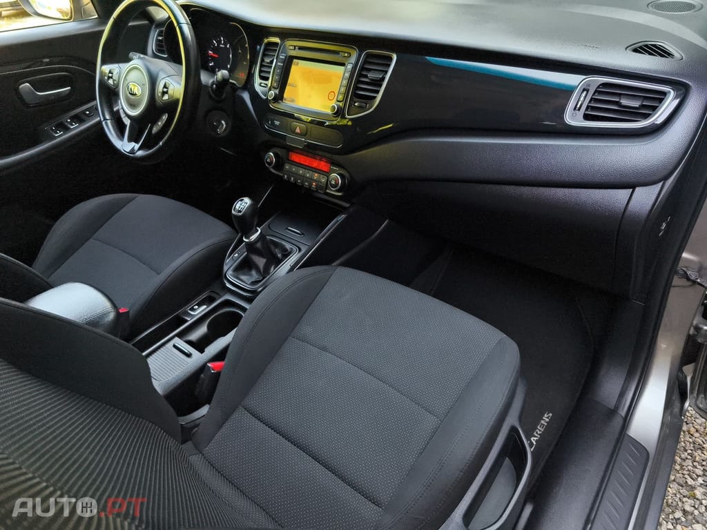 Kia Carens 1.7 CRDi ISG EX