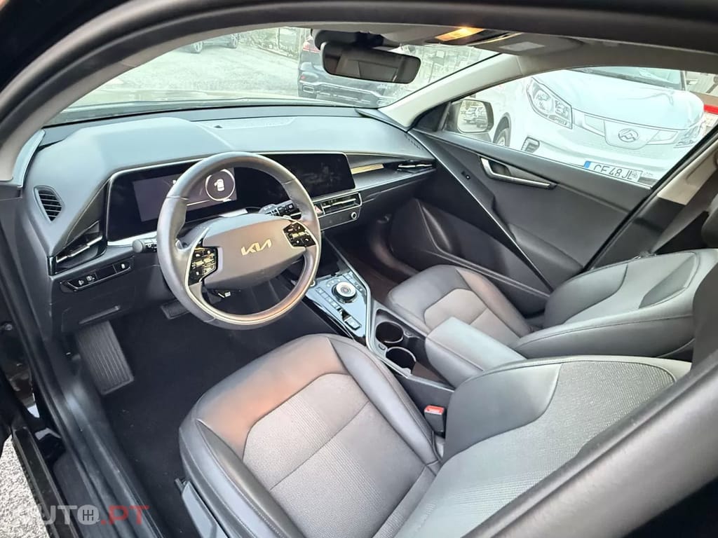 Kia Niro 64kWh Tech