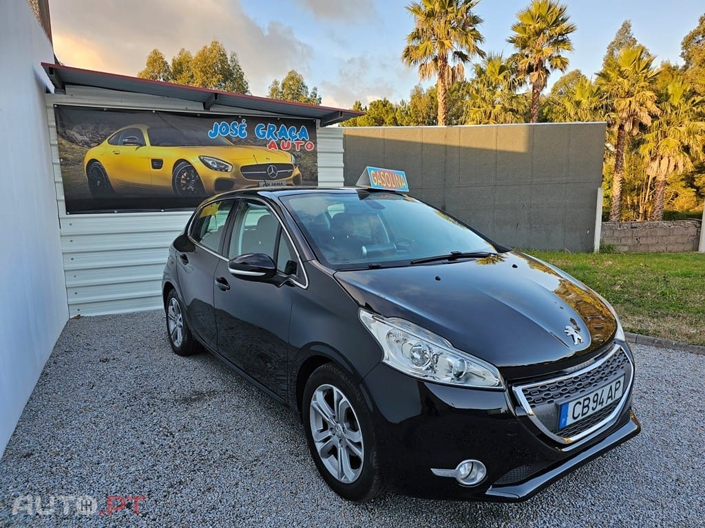 Peugeot 208 1.2 PureTech Active
