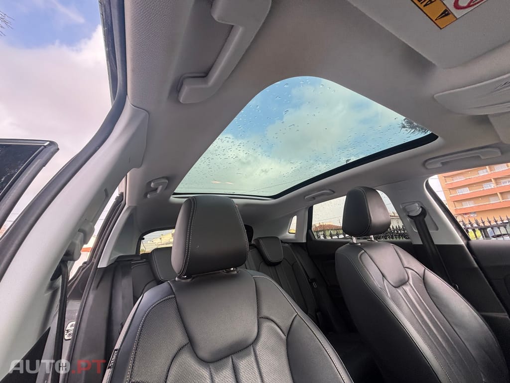 Opel Grandland (X) 1.2 T Design & Tech AT