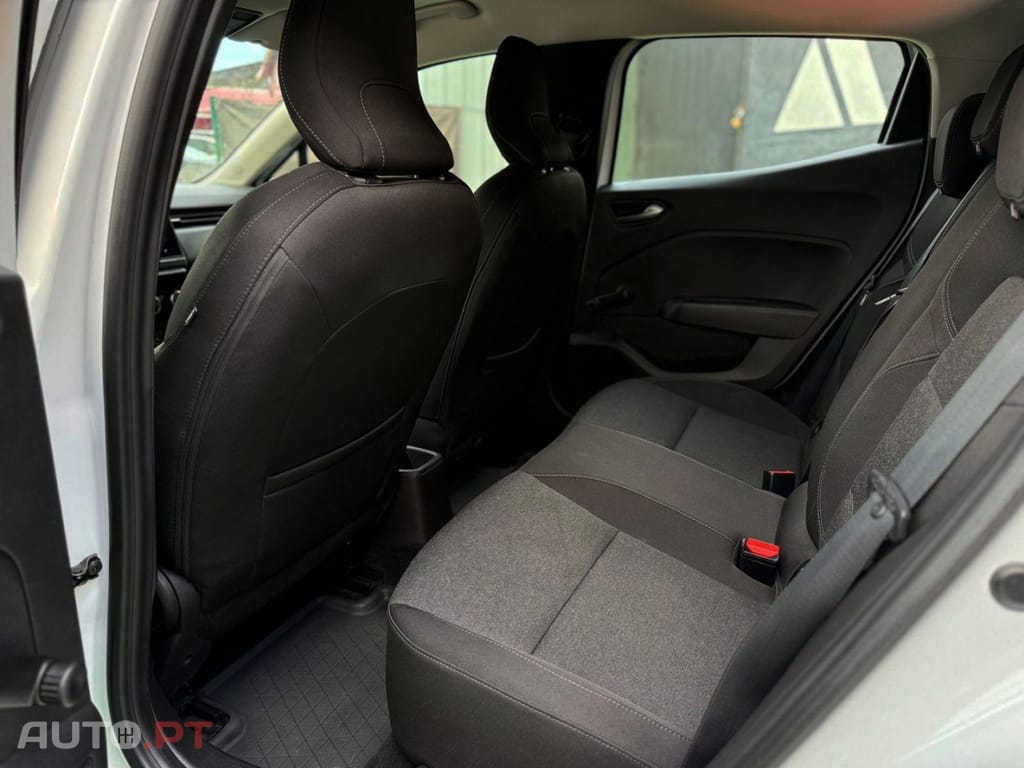 Renault Clio TCe 100 BUSINESS EDITION