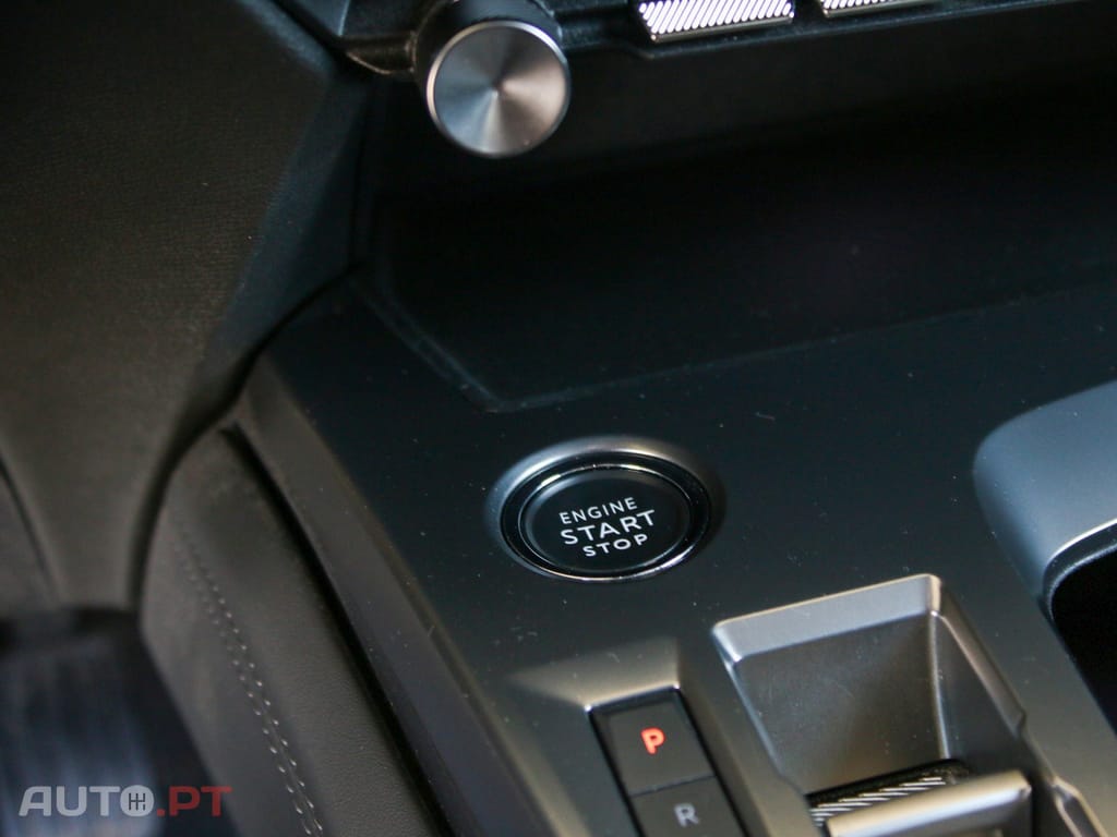Peugeot 308 1.2 PureTech Allure EAT8