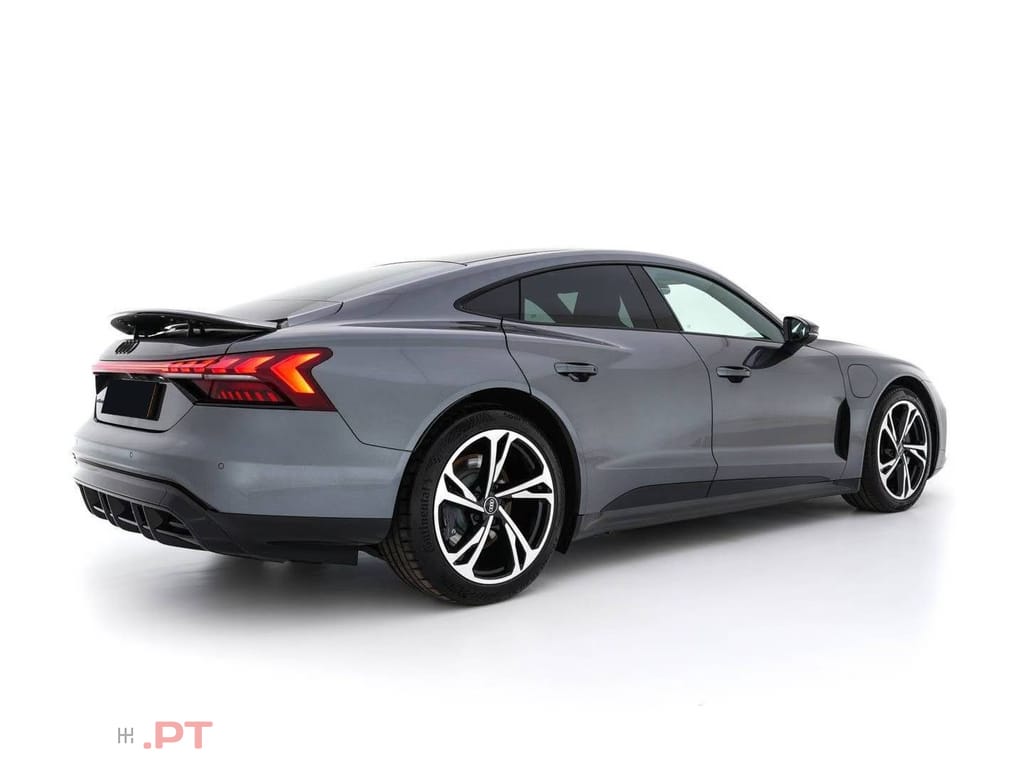 Audi E-Tron GT quattro