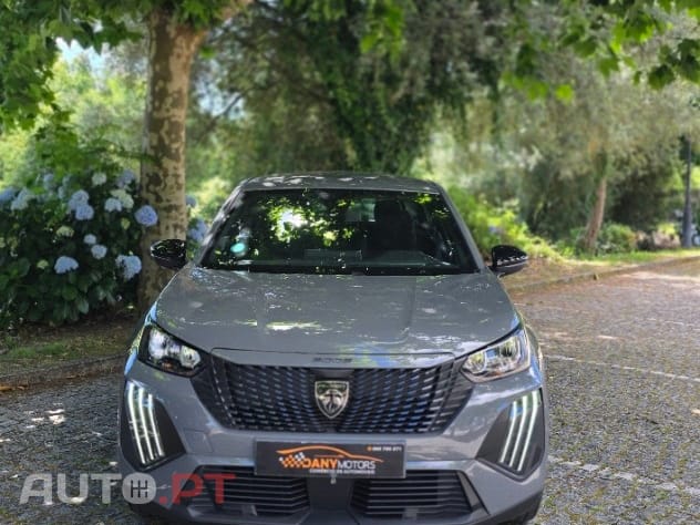 Peugeot E-2008 50 kWh Active Pack