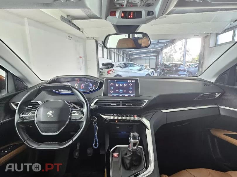 Peugeot 3008 1.6 BlueHDi Allure EAT6