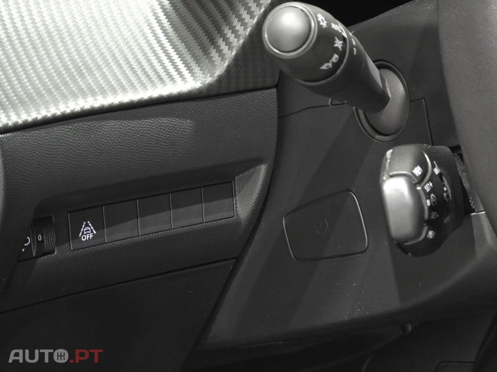 Peugeot E-208 50 kWh Active