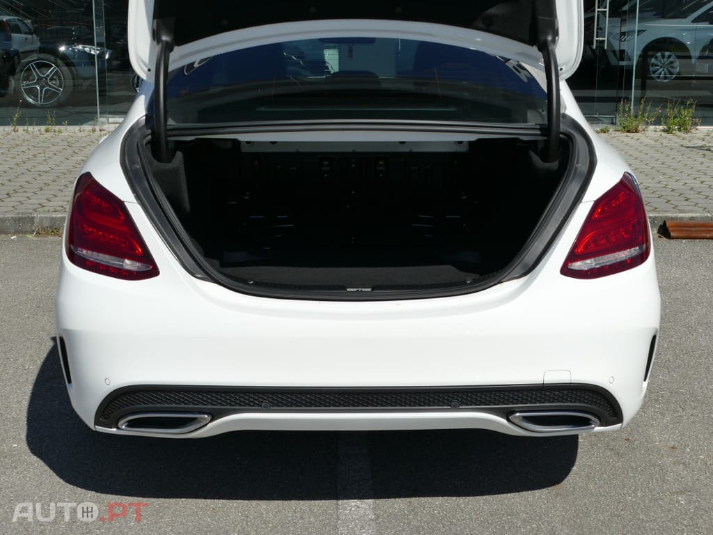 Mercedes-Benz C 220 d AMG Line