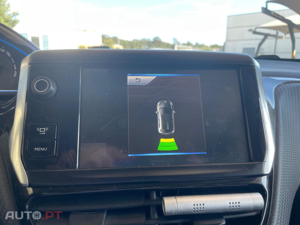 Peugeot 2008 1.2 PureTech Allure