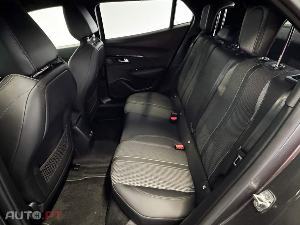 Peugeot 2008 1.2 PureTech GT Pack EAT8