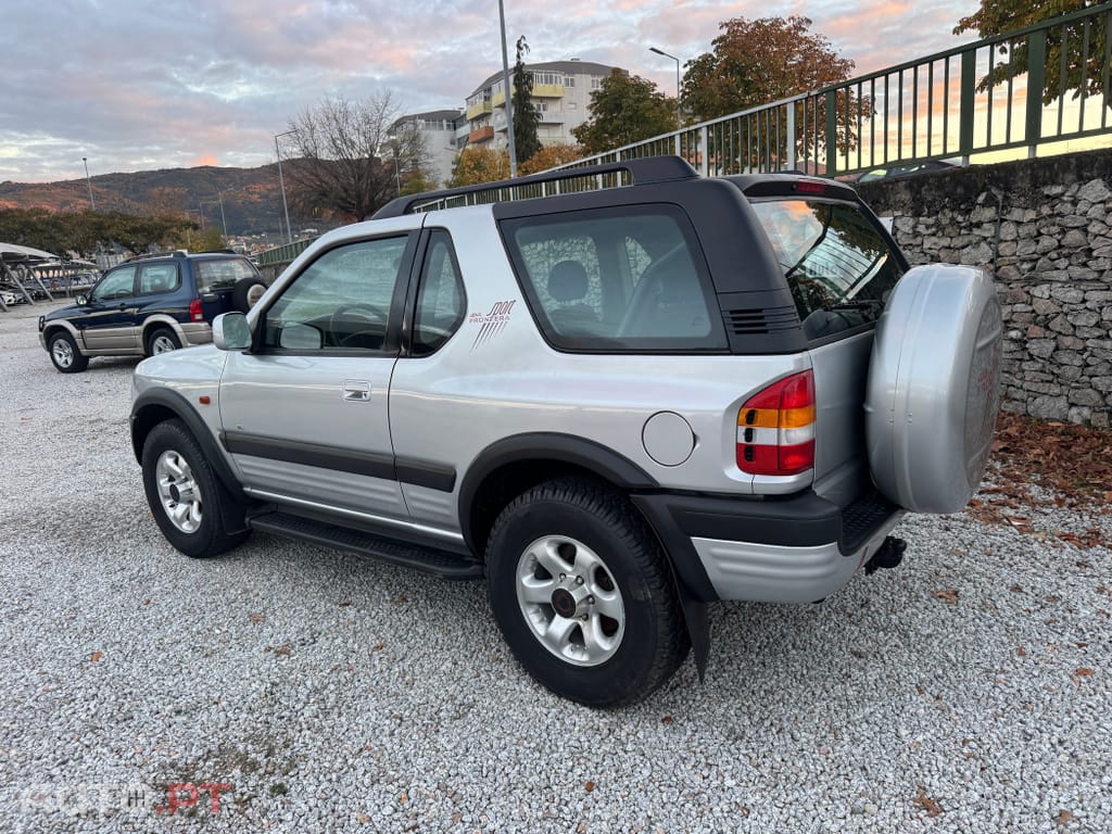 Opel Frontera 2.2 DTi Sport
