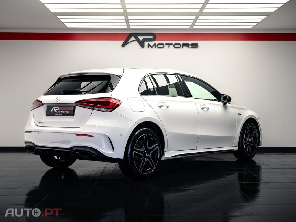 Mercedes-Benz A 250 e AMG Line