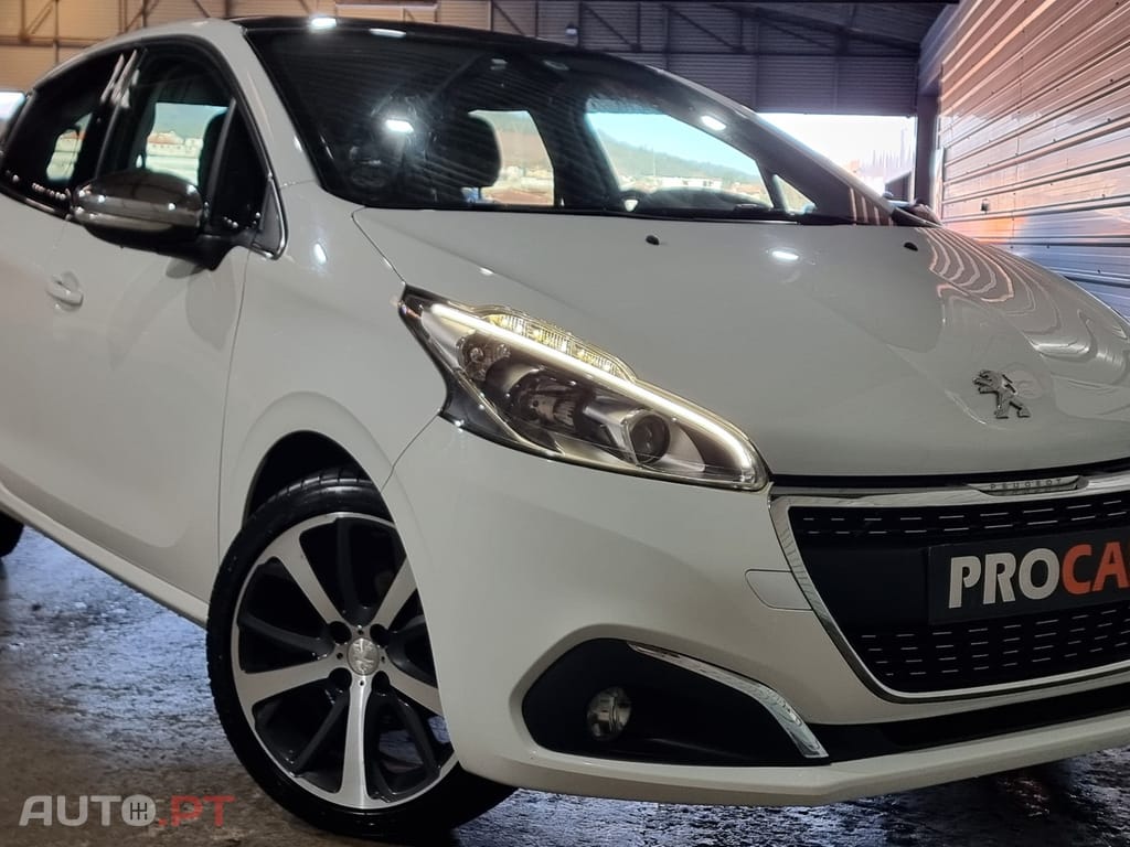 Peugeot 208 1.2 PureTech Style