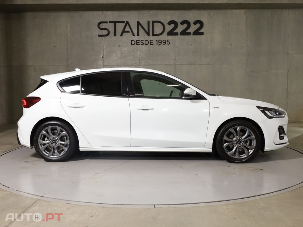 Ford Focus 1.0 EcoBoost MHEV ST-Line Aut