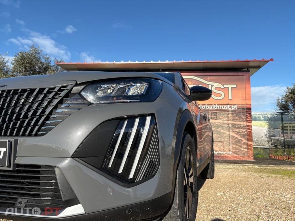 Peugeot 2008 1.2 PureTech Allure Pack