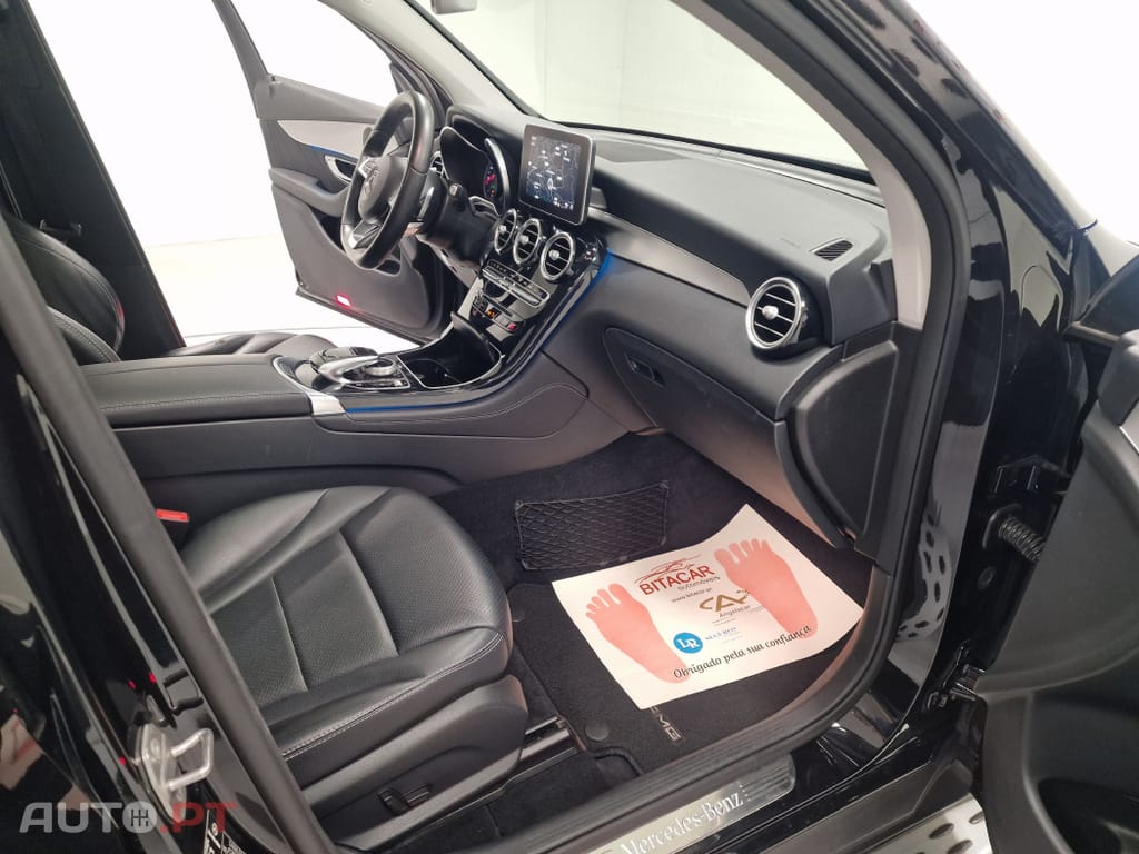 Mercedes-Benz GLC 250 COUPE AMG LINE 4-MATIC AUT.