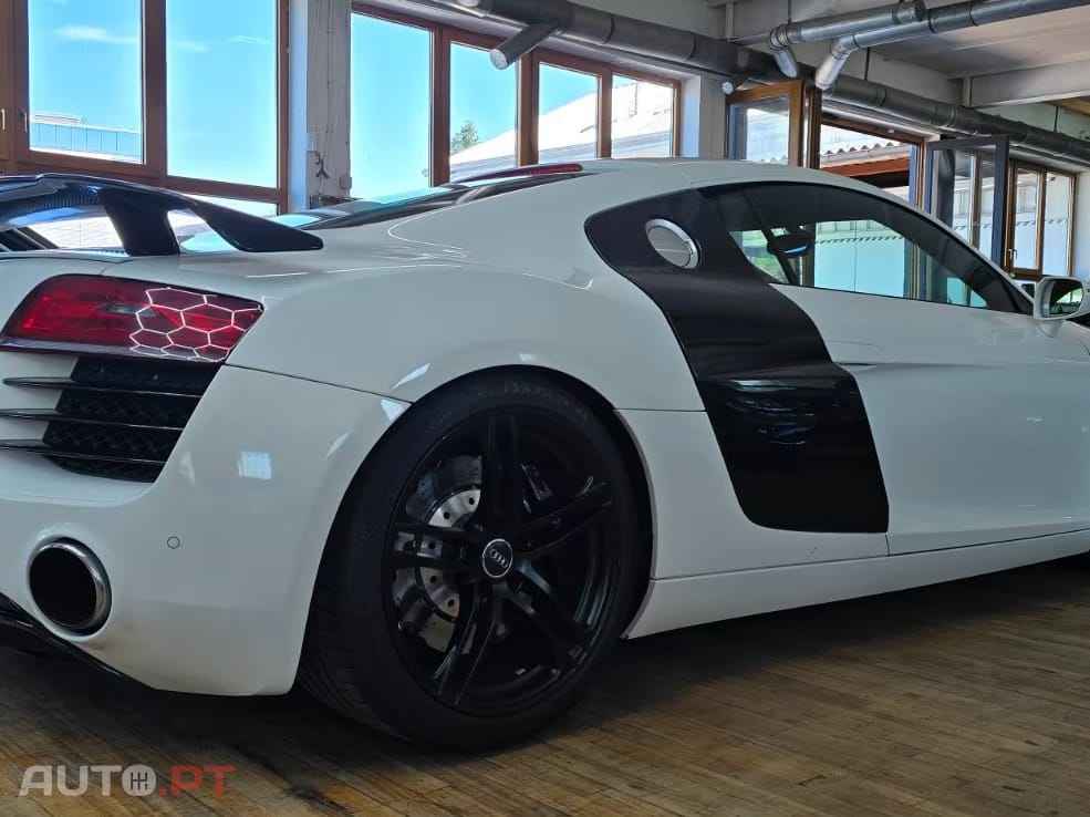 Audi R8 4.2 FSI quattro R tronic