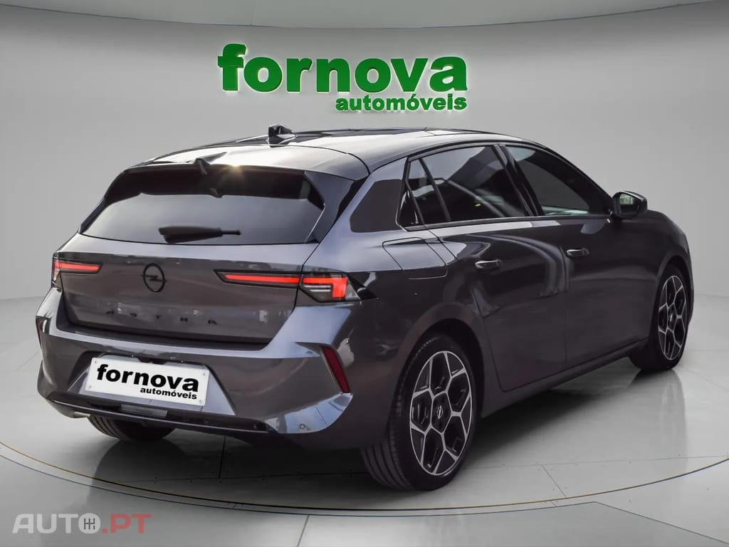 Opel Astra 1.2 T GS Aut.