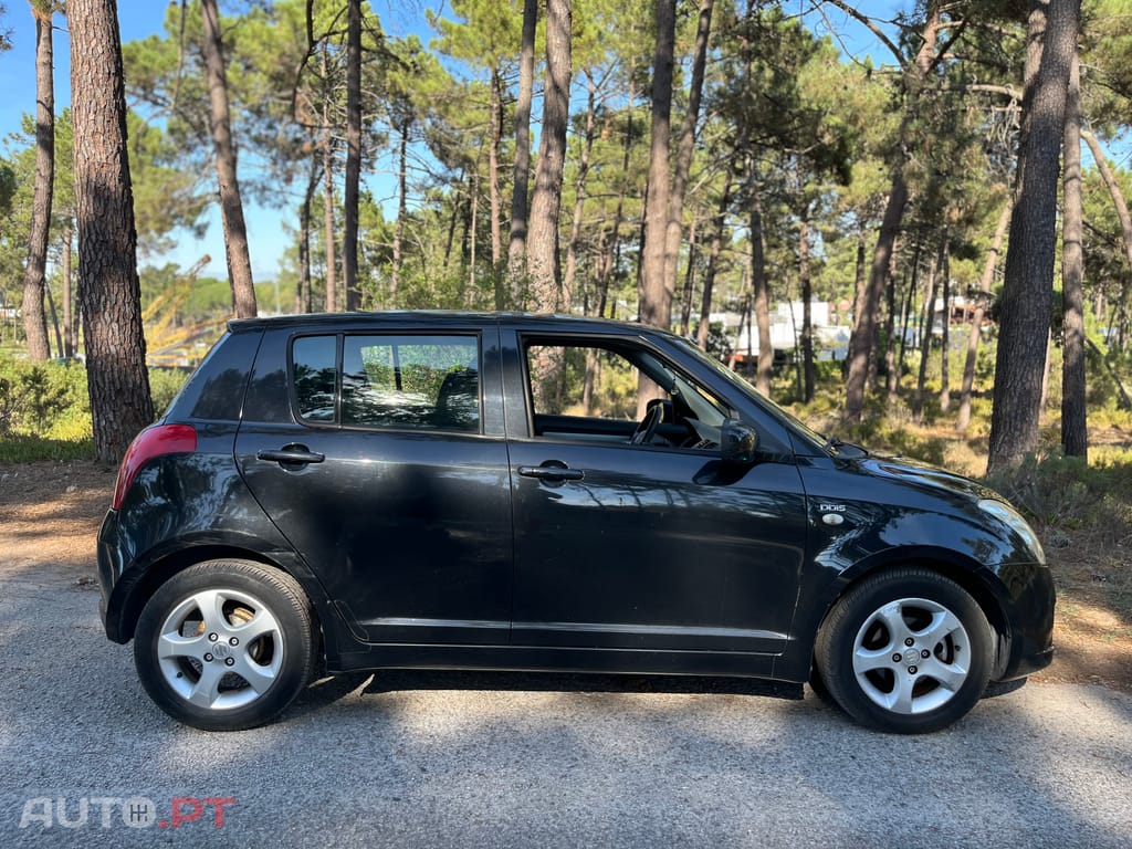 Suzuki Swift 1.3 DDiS GLX