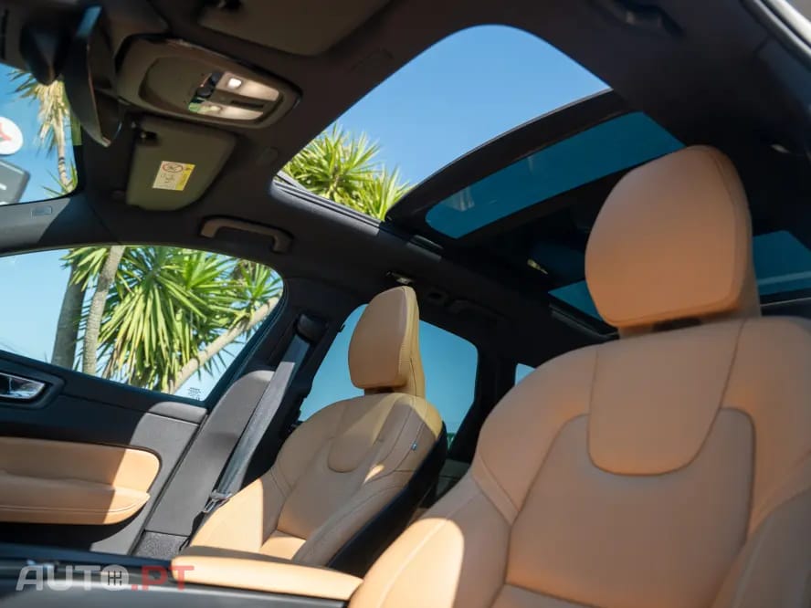 Volvo XC60 T8 AWD Recharge Ultimate Bright