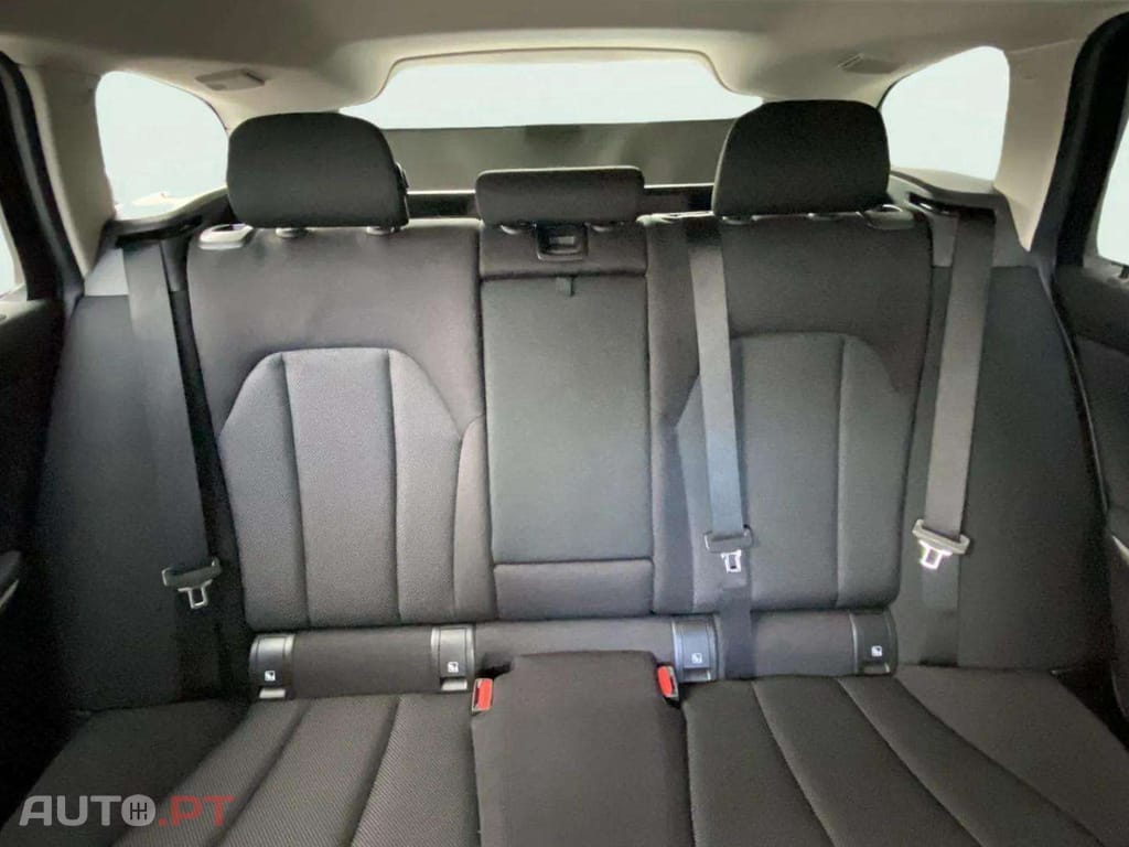 BMW 330 e Touring Corporate Edition Auto