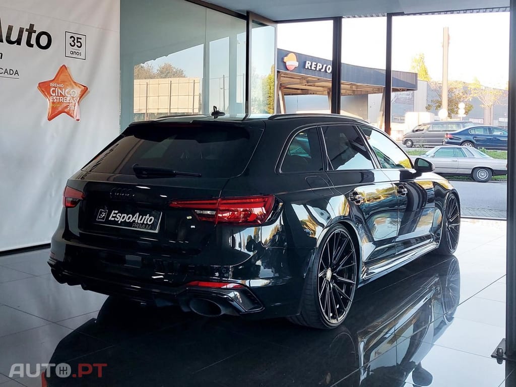 Audi RS4 2.9 TSI quattro Tiptronic