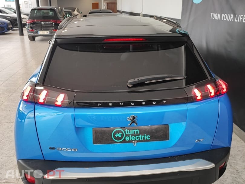 Peugeot E-2008 50 kWh GT