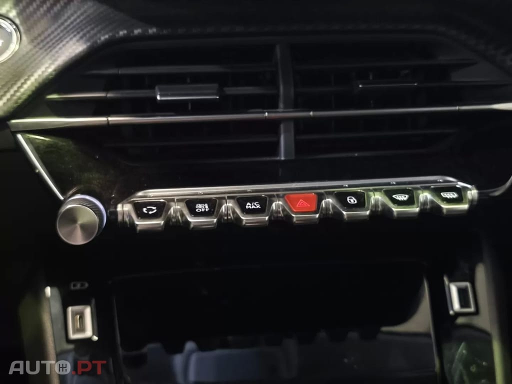 Peugeot 208 PureTech 100 EAT8 Allure Pack