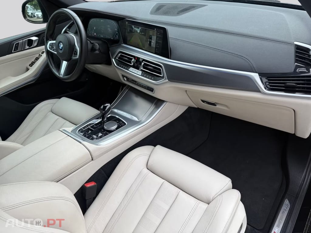 BMW X5 xDrive45e M I.V.A DEDUTIVEL 