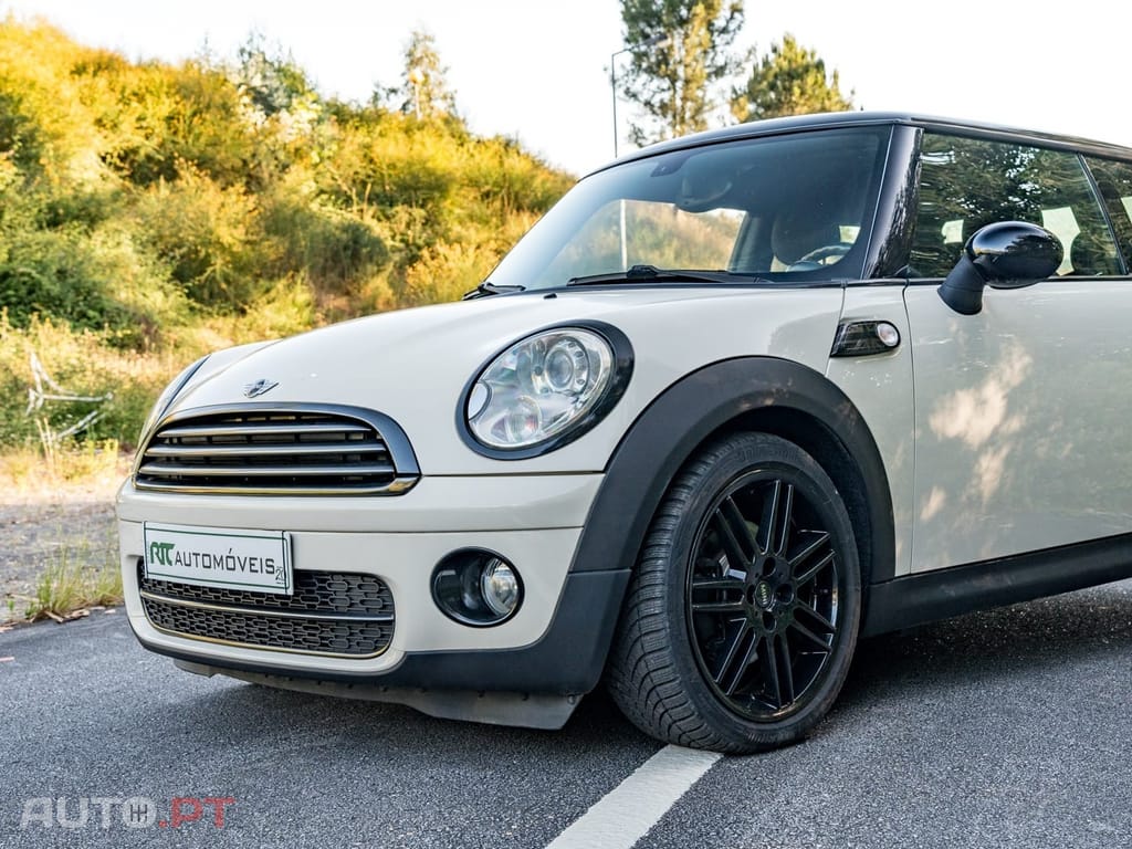 MINI Cooper Cooper D