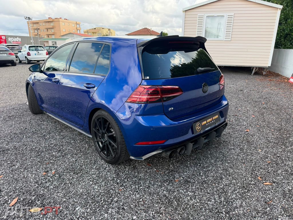 Volkswagen Golf R 4Motion (BlueMotion ) DSG