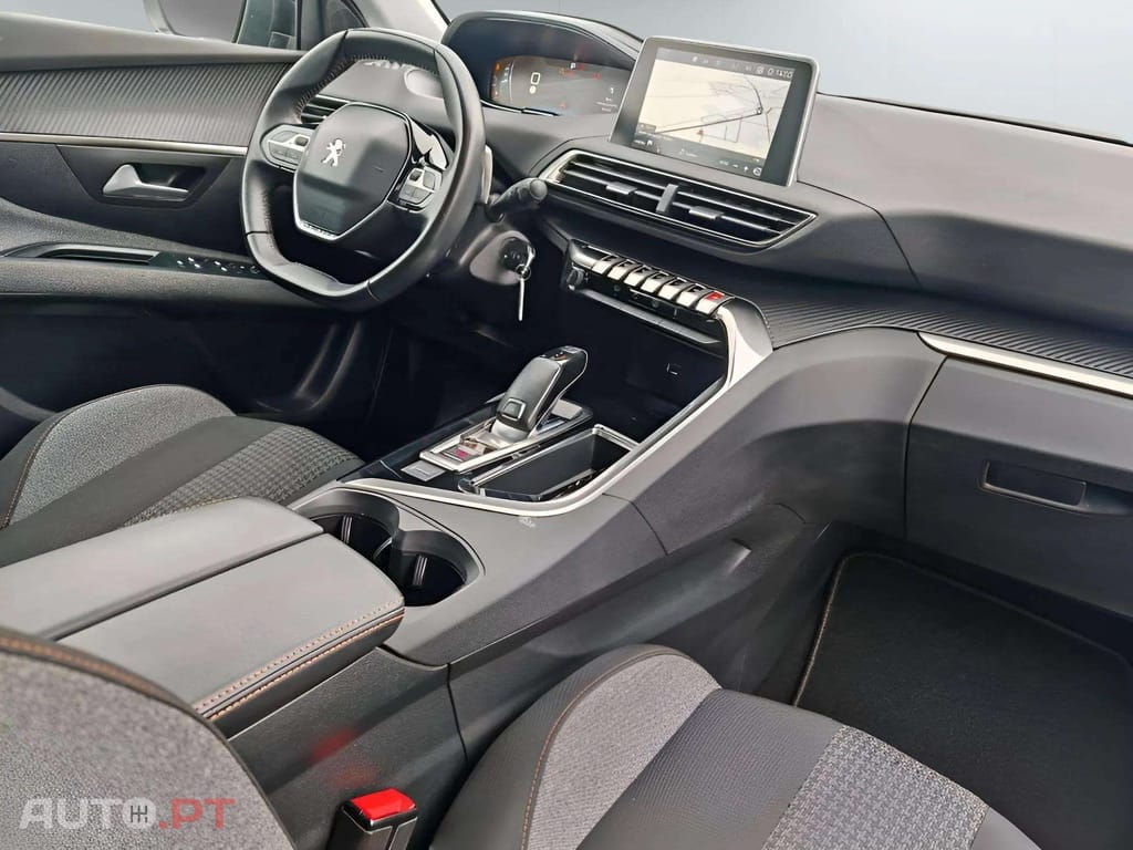 Peugeot 5008 1.5 BlueHDI  EAT8