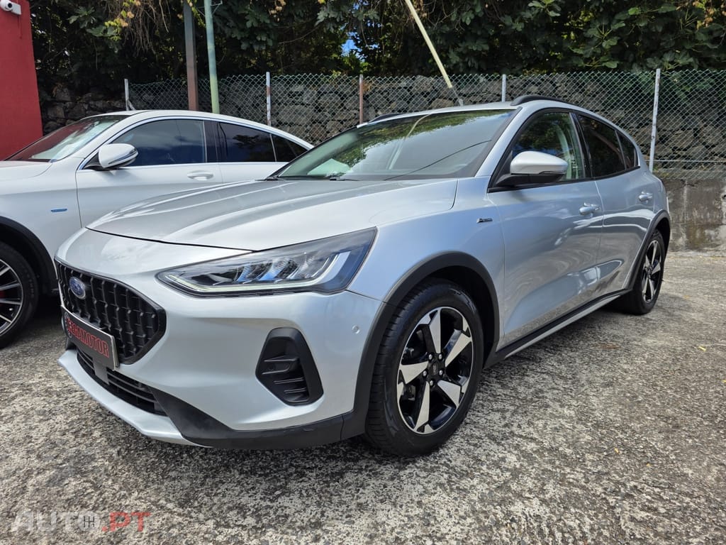 Ford Focus 1.0 EcoBoost MHEV Active X