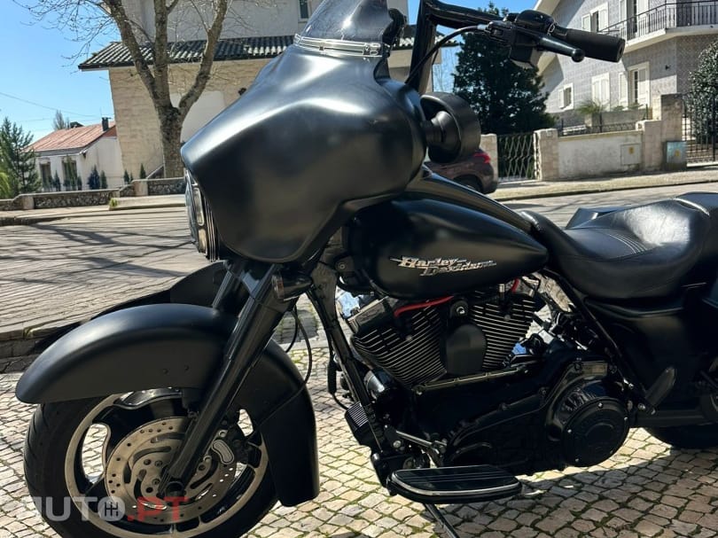 Harley Davidson FLHXS Street Glide