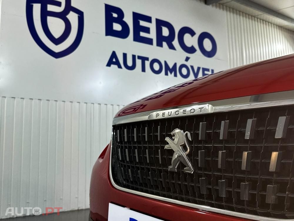 Peugeot 2008 1.2 PureTech Allure