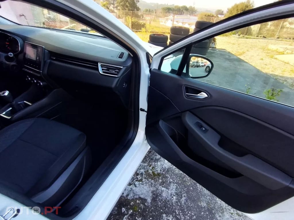 Renault Clio 1.0 TCe Business