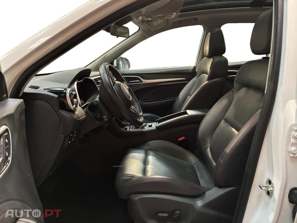 MG ZS EV Standard Luxury