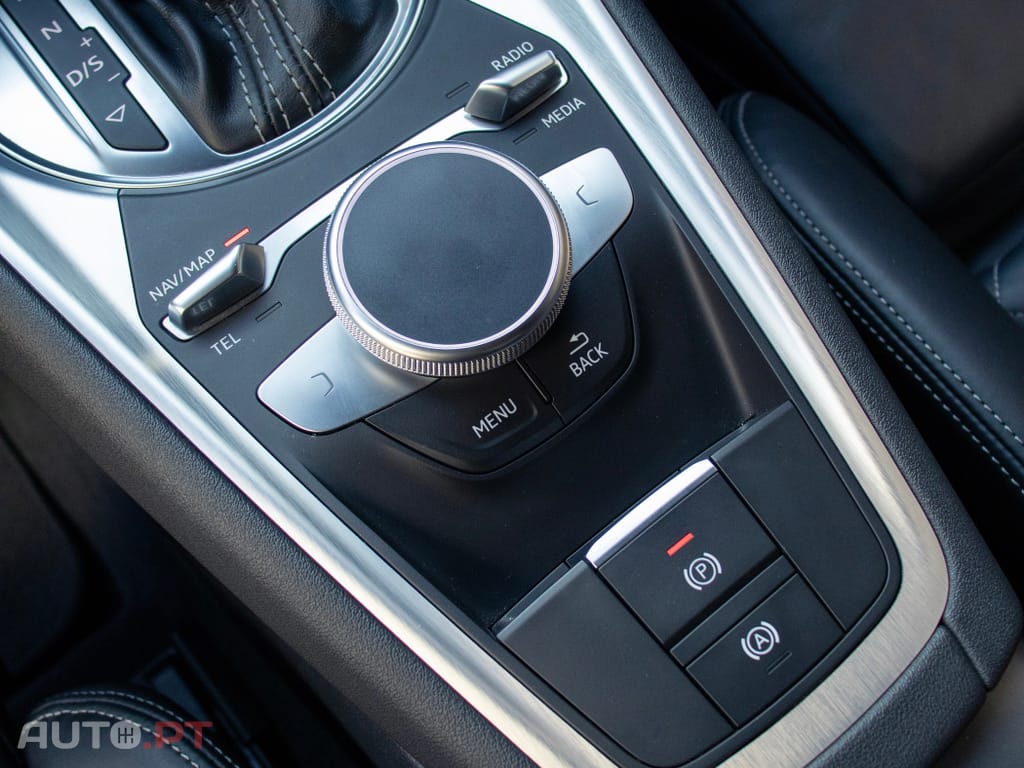 Audi TTS 2.0 TFSi quattro S Tronic