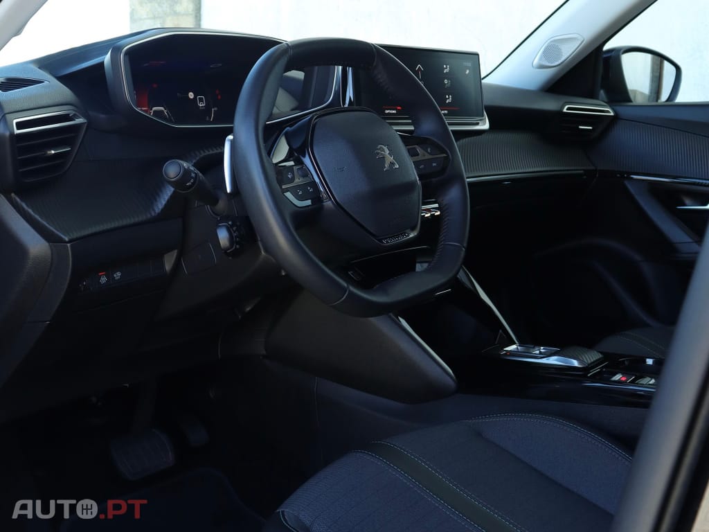 Peugeot 2008 1.2 PureTech Allure Pack EAT8