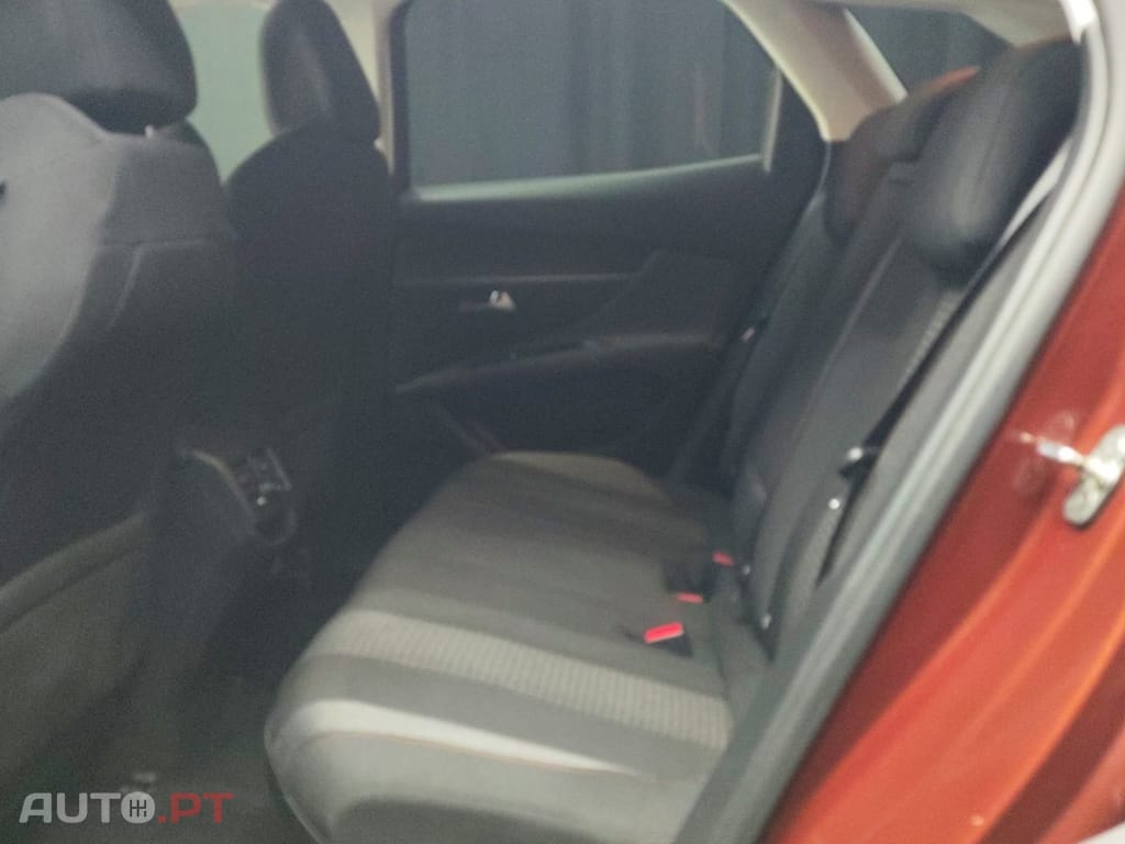 Peugeot 3008 1.5 BlueHDi Active Pack