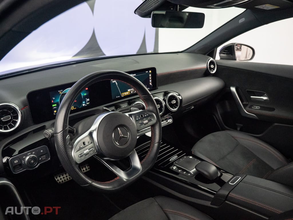 Mercedes-Benz A 250 e AMG Line