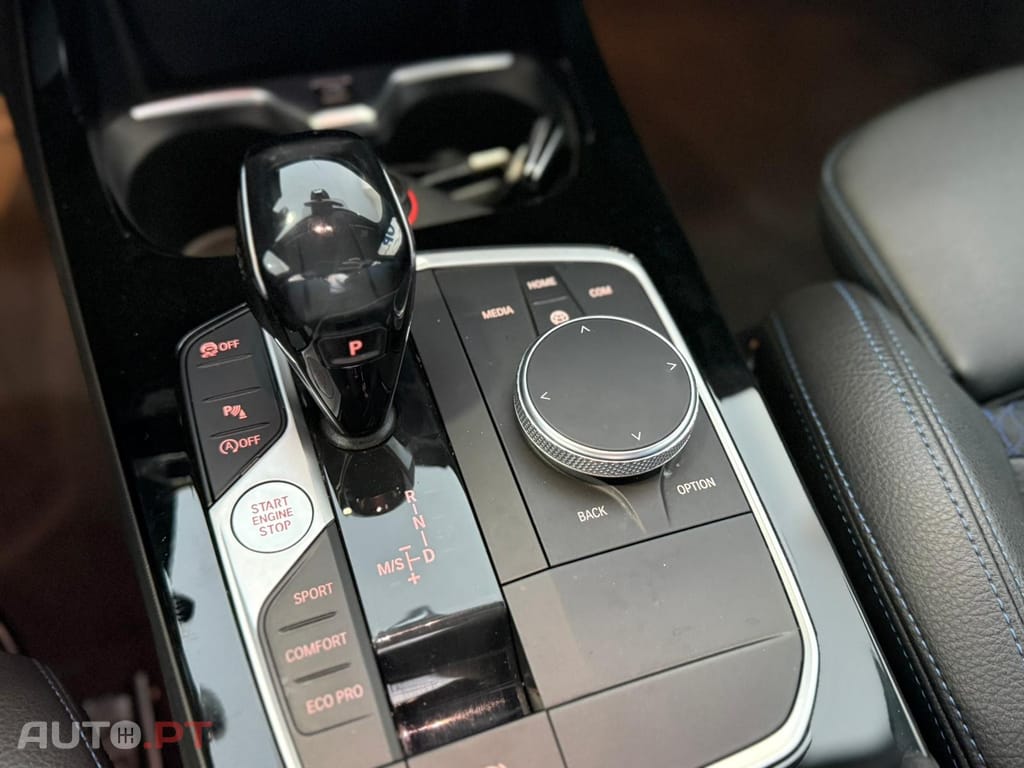 BMW 118 i Pack Desportivo M Auto