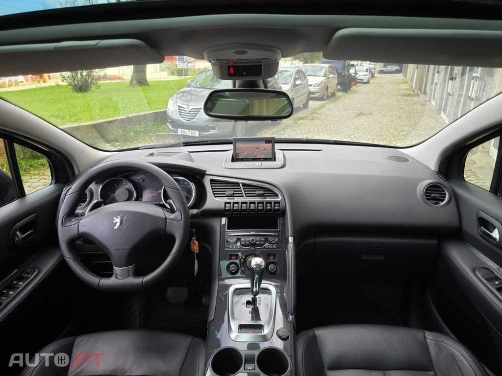 Peugeot 3008 1.6 e-HDi Executive CMP6