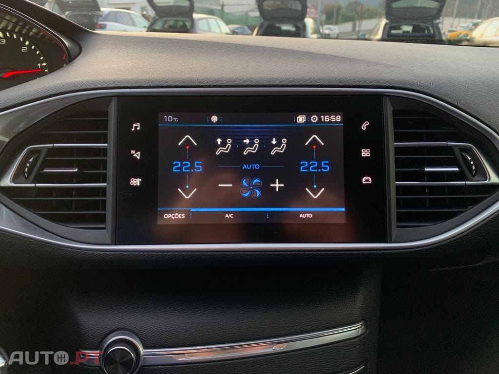 Peugeot 308 1.5 BlueHDi Style