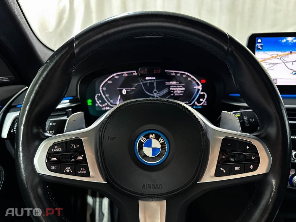 BMW 530 e Pack Desportivo M