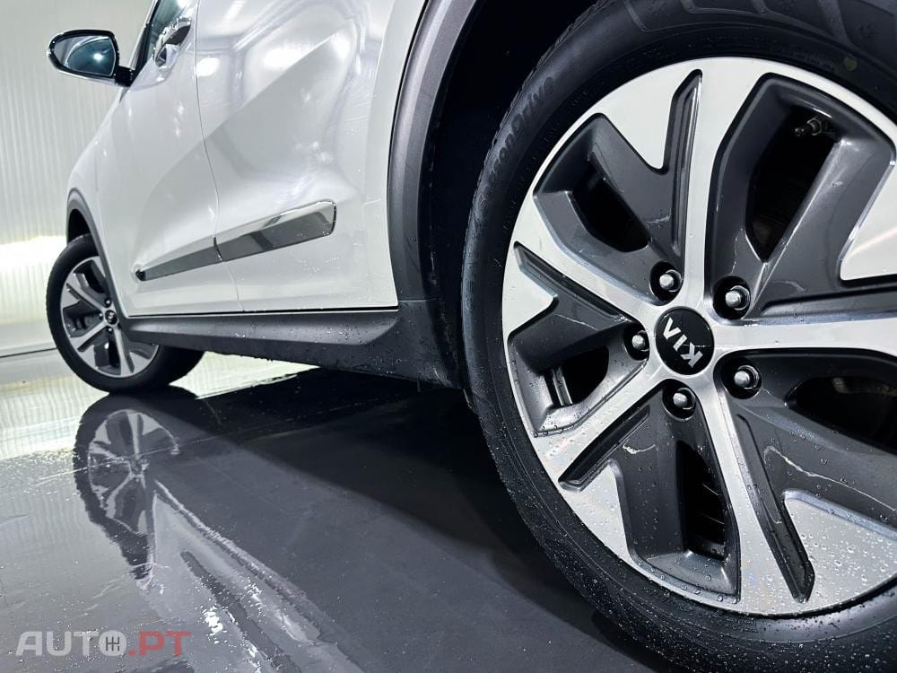 Kia Niro Premium Edition