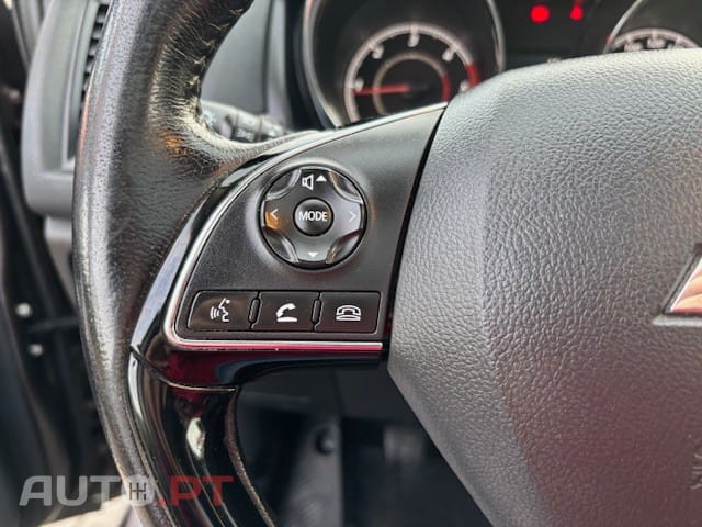 Mitsubishi ASX 1.6 DI-D Instyle Connect Edition