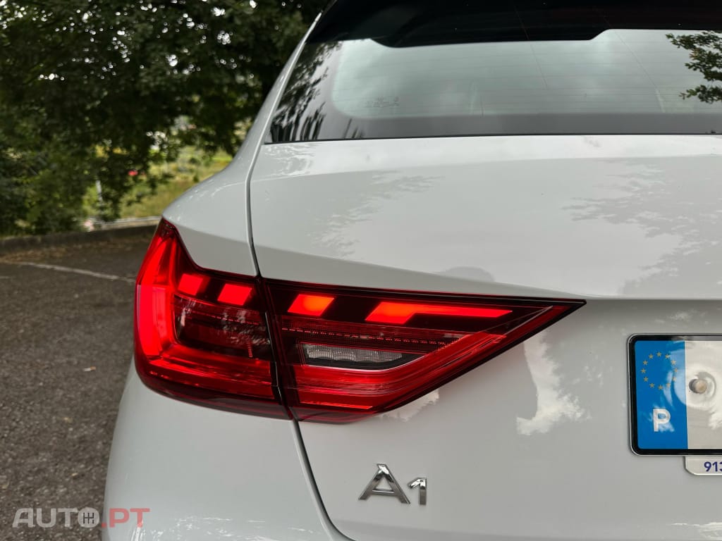 Audi A1 30 TFSI S line S tronic